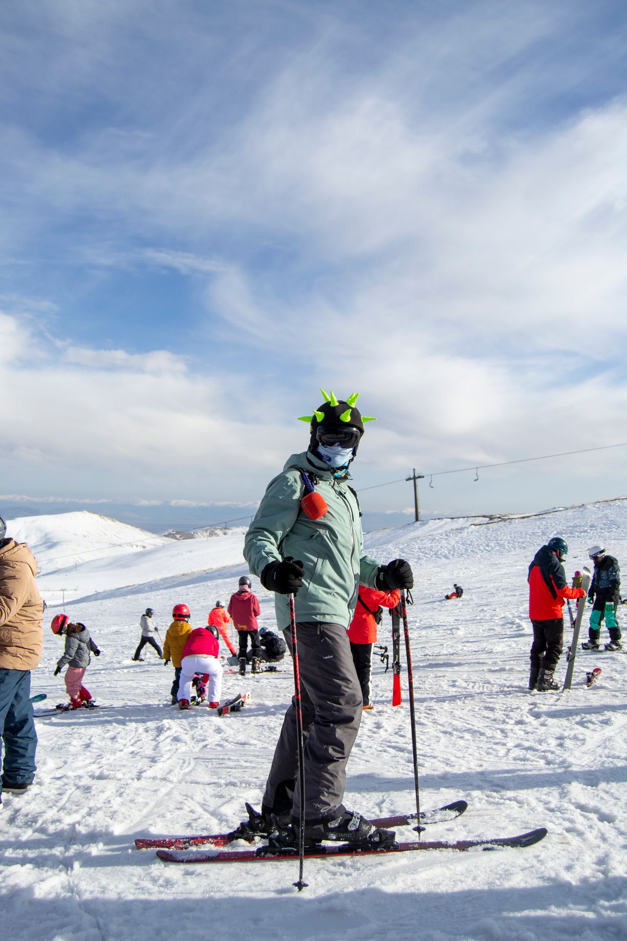 Skipully met geïntegreerde rugbescherming voor extra veiligheid op de piste