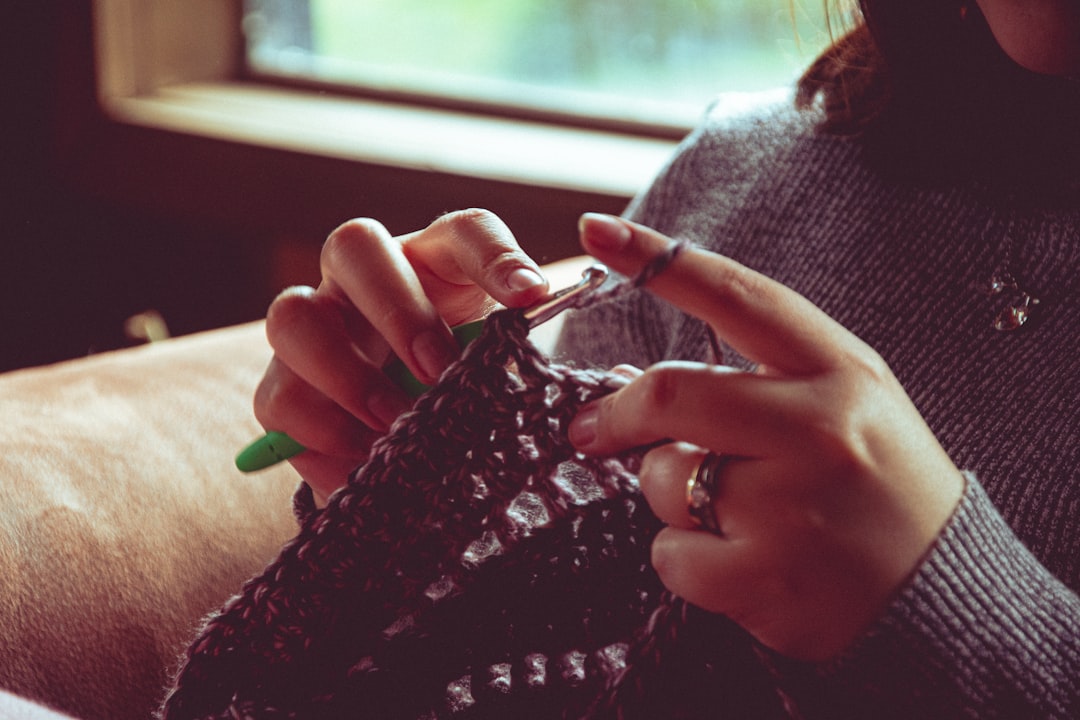 Boho-chic haken en breien: de ibiza lifestyle in je creaties verwerken