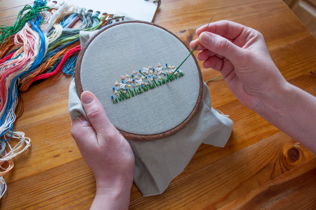 Naam borduren op babydaken: gratis en makkelijk patroon